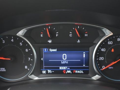 Used 2020 Chevrolet Equinox LT w/ Sport Edition FWD image 23