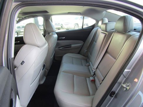 Used 2016 Acura TLX w/ Technology Package FWD image 10