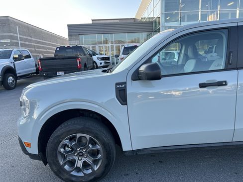 Certified 2022 Ford Maverick XLT image 11