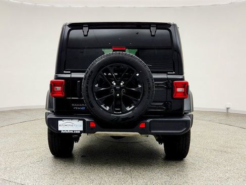 Used 2025 Jeep Wrangler Unlimited Sahara w/ Safety Group image 6