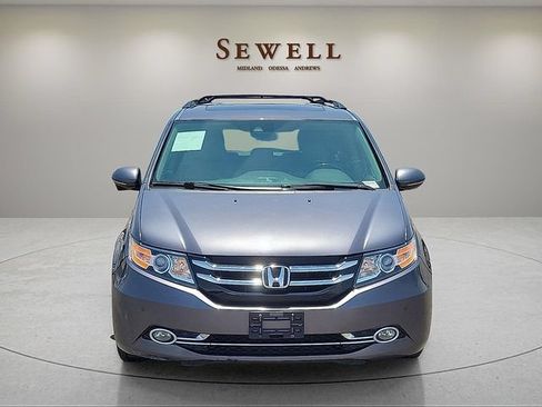 Used 2016 Honda Odyssey Touring Elite image 8