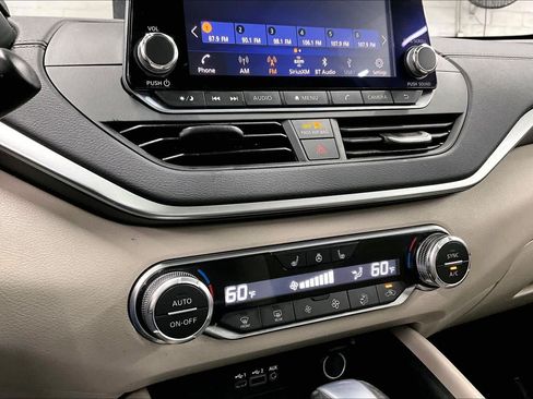 Used 2019 Nissan Altima 2.5 SV FWD image 34