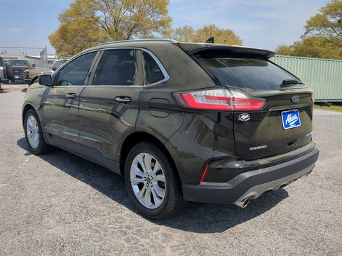 Used 2020 Ford Edge Titanium image 5