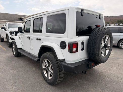 Used 2022 Jeep Wrangler Unlimited Sahara w/ Cold Weather Group image 2