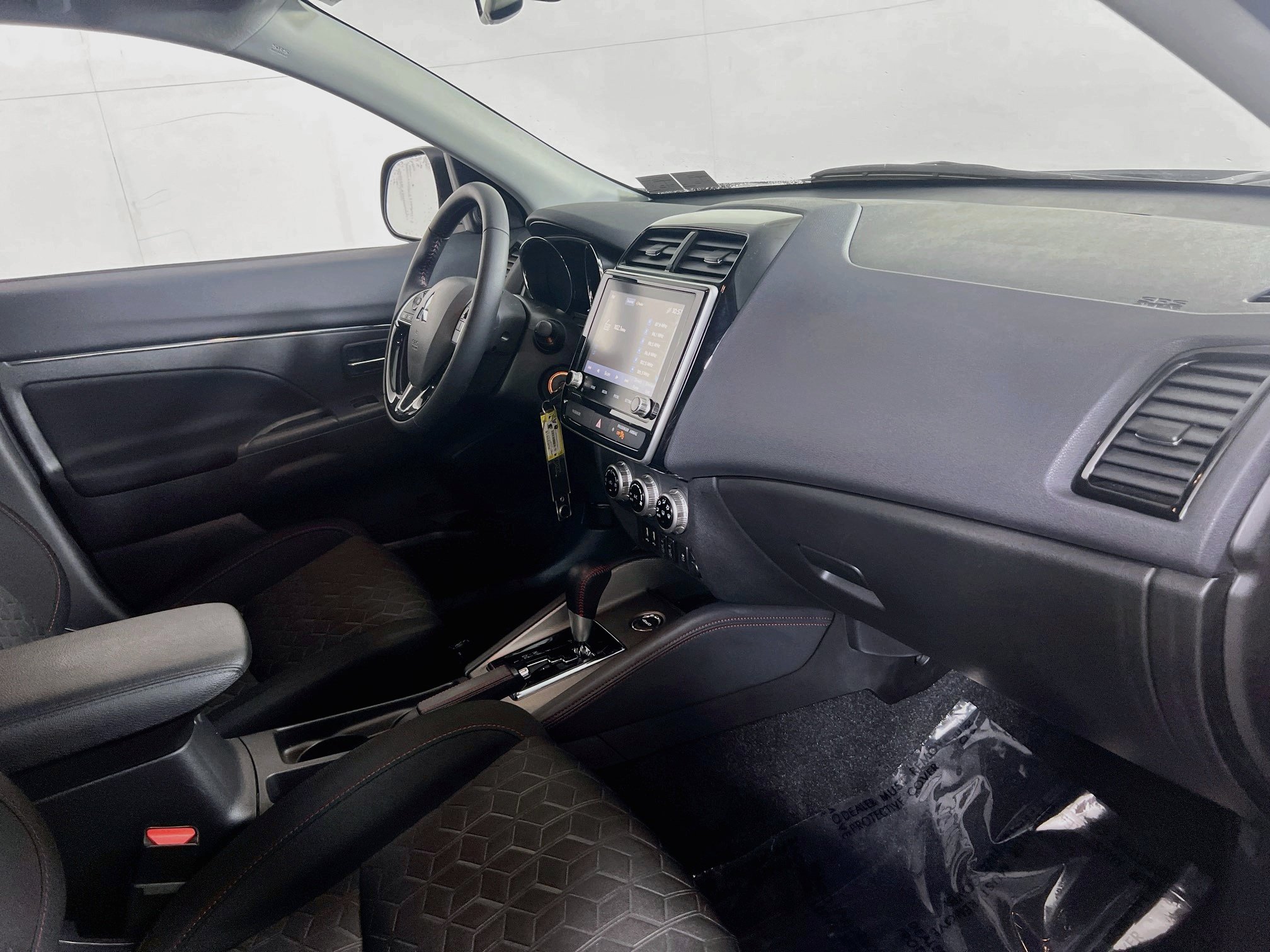Used 2024 Mitsubishi Outlander Sport ES AWD/4WD image 26