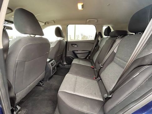 Used 2023 Nissan Rogue SV image 29