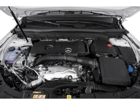 Used 2022 Mercedes-Benz GLB 250 4MATIC image 12