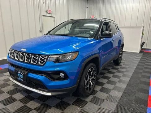 Used 2025 Jeep Compass Limited AWD/4WD image 6