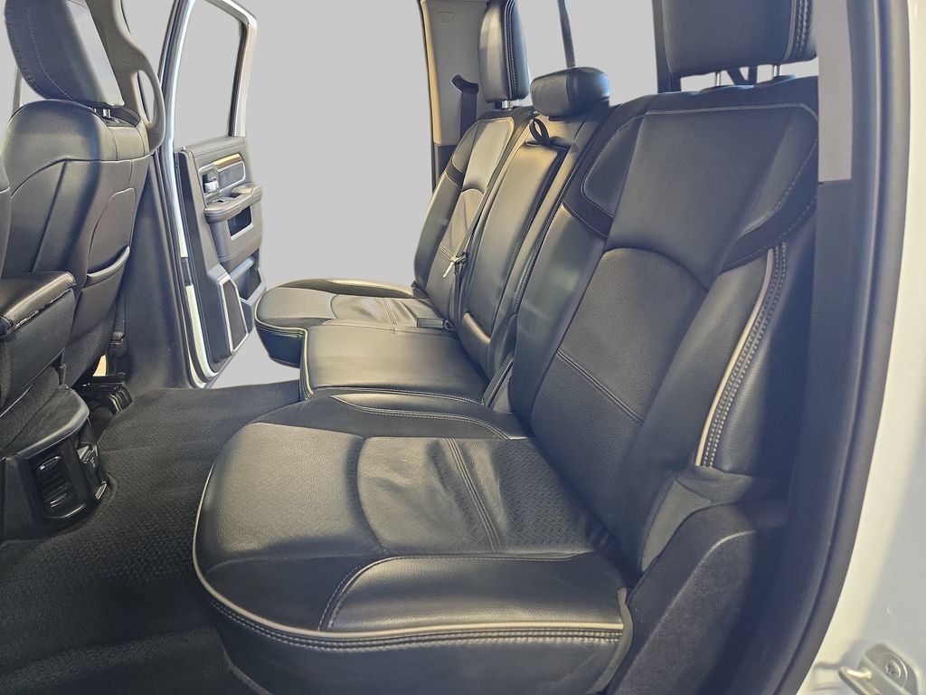 Used 2024 RAM 2500 Laramie AWD/4WD image 16