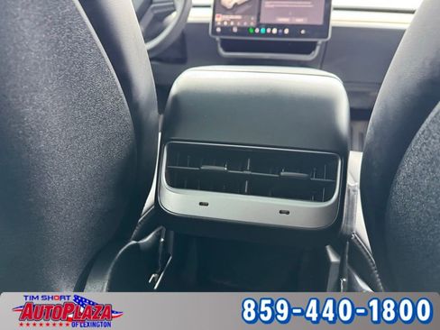 Used 2024 Tesla Model Y Long Range image 19