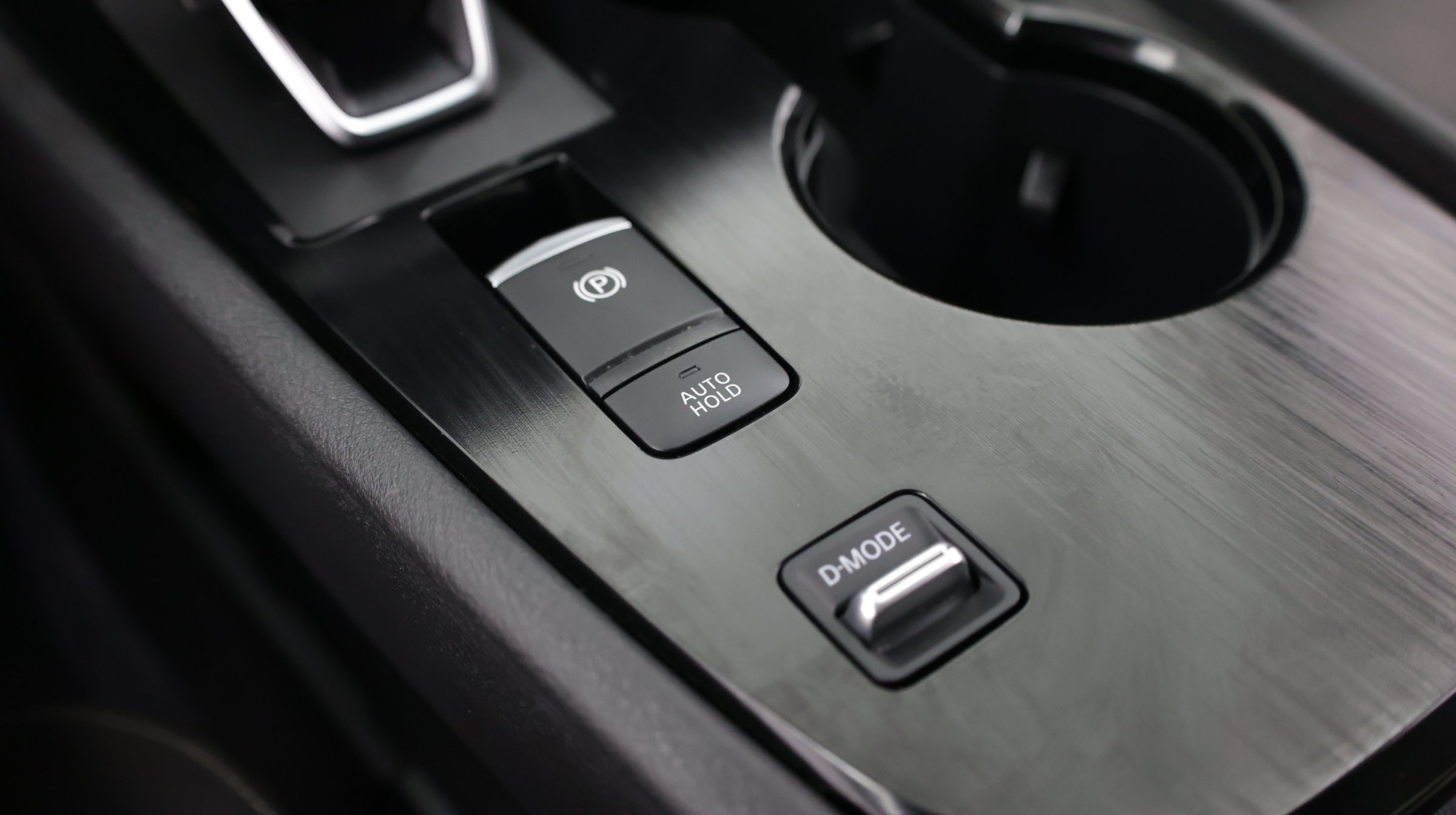 Used 2025 Nissan Rogue SV FWD image 18