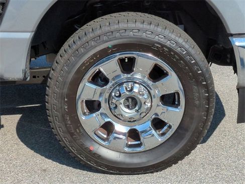 Used 2024 Ford F250 Lariat w/ Chrome Package image 11