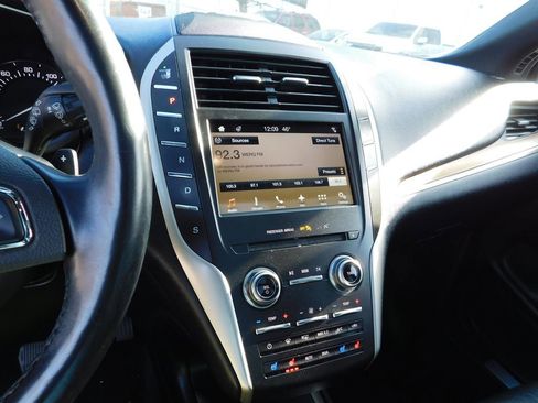 Used 2018 Lincoln MKC Reserve w/ Lincoln MKC Climate Package image 20