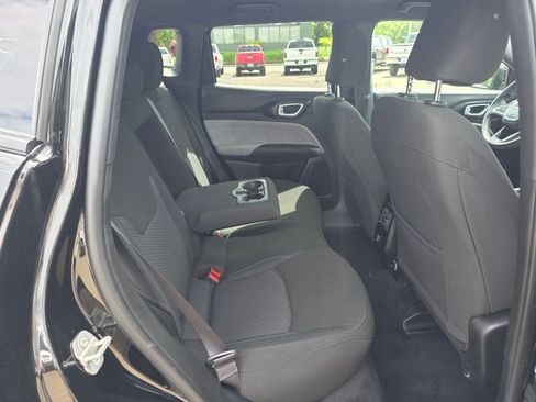 Used 2024 Jeep Compass Sport AWD/4WD image 21