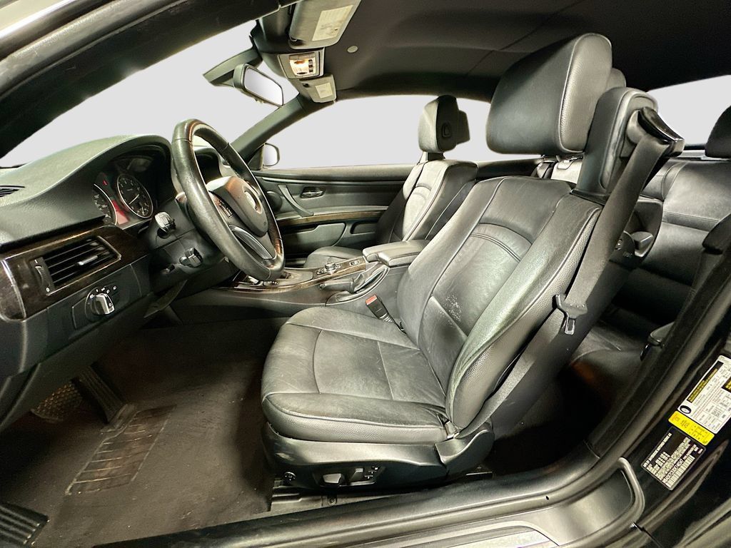 Used 2013 BMW 335i Convertible RWD image 23