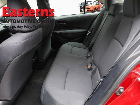 Used 2025 Toyota Corolla LE FWD image 21