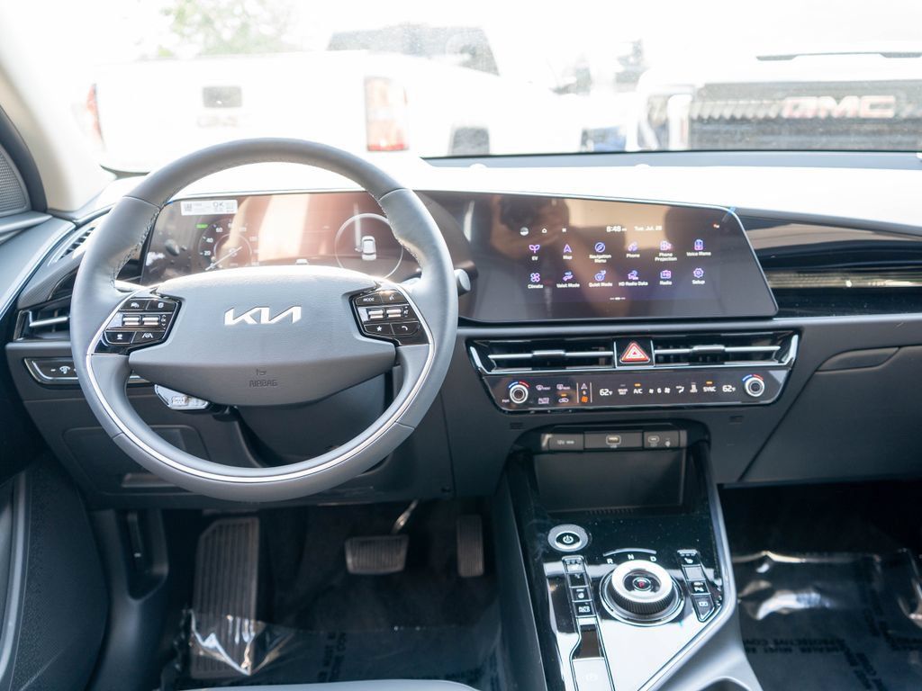 New 2026 Kia Niro Wind w/ Wind Preserve Package FWD image 14