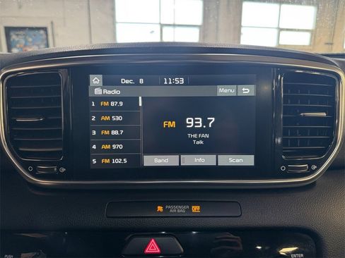 Used 2022 Kia Sportage EX image 17