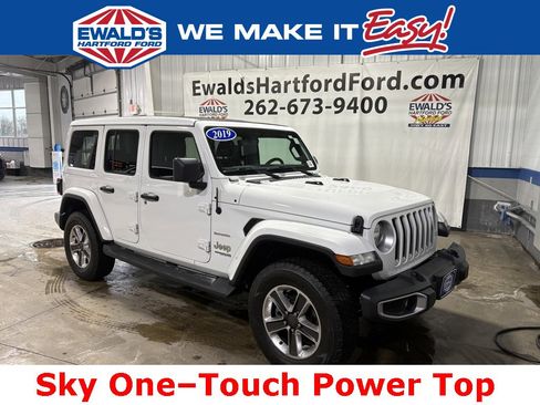 Used 2019 Jeep Wrangler Unlimited Sahara image 1