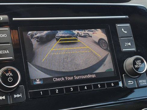 Used 2017 Honda CR-V LX image 6