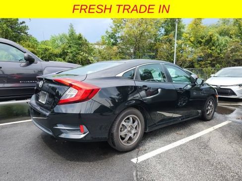 Used 2018 Honda Civic LX image 3