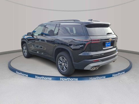 Used 2026 Chevrolet Traverse LT w/ Driver Confidence Package AWD/4WD image 4