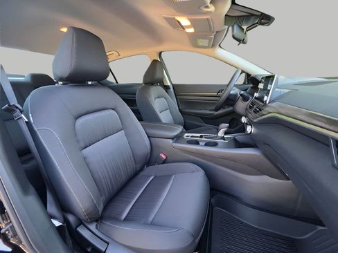 New 2026 Nissan Altima 2.5 SV FWD image 8