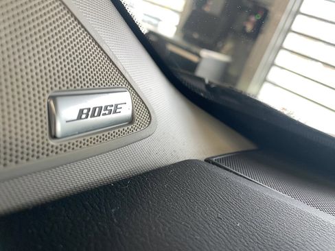 Used 2025 Nissan Pathfinder Platinum image 18