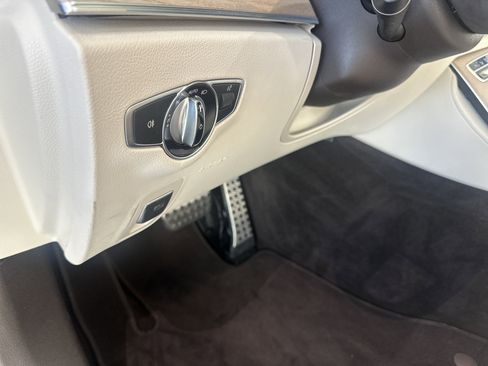 Used 2018 Mercedes-Benz E 400 Cabriolet image 26