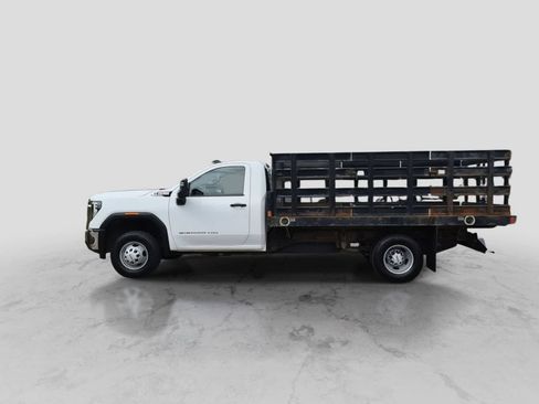 Used 2024 GMC Sierra 3500 Pro w/ Convenience Package AWD/4WD image 5