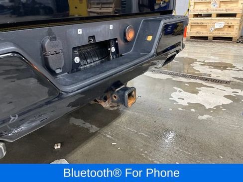 Used 2019 Chevrolet Silverado 1500 Custom Trail Boss w/ Custom Convenience Package AWD/4WD image 17