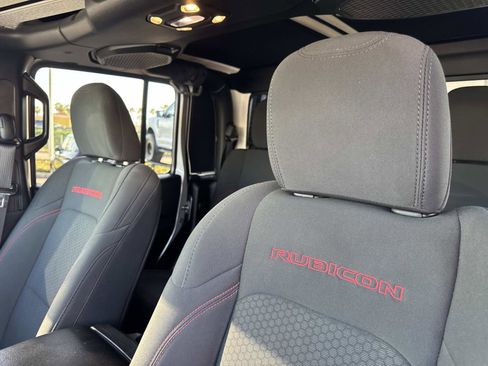 Used 2020 Jeep Gladiator Rubicon image 25