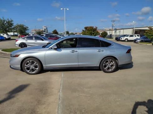 Used 2024 Honda Accord EX image 4