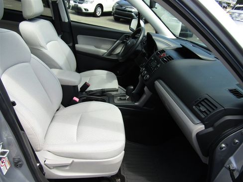 Used 2015 Subaru Forester 2.5i Premium w/ Protection Package #1 AWD/4WD image 19
