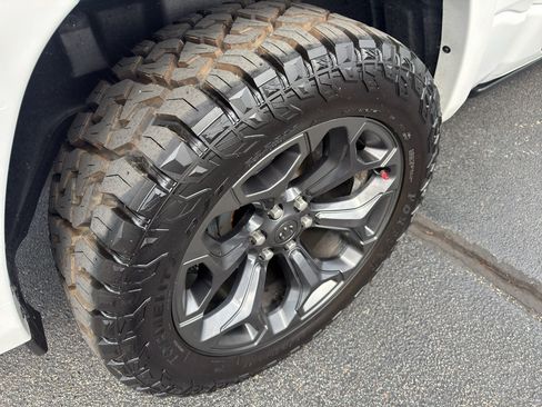 Used 2021 RAM 1500 Limited w/ Night Edition AWD/4WD image 10