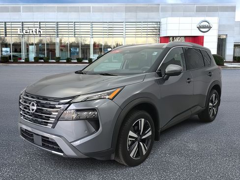 Certified 2024 Nissan Rogue SL image 1