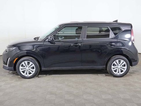 Used 2024 Kia Soul LX image 14