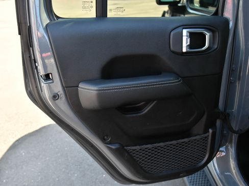 Used 2023 Jeep Wrangler Sahara w/ Cold Weather Group image 37