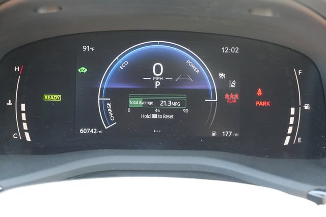 Used 2025 Toyota Camry SE FWD image 30
