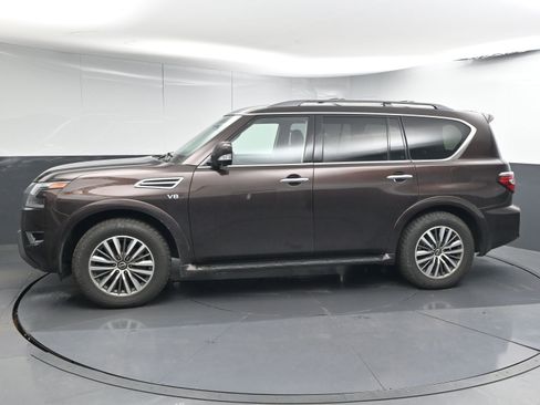 Used 2021 Nissan Armada SL w/ Captain's Chairs Package image 5