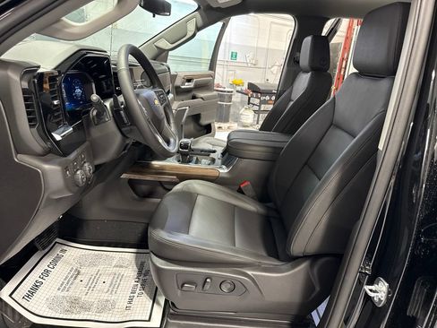 Used 2026 Chevrolet Silverado 1500 LT w/ Leather Package image 11