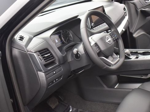 New 2026 Nissan Rogue SV w/ SV Premium Package image 7