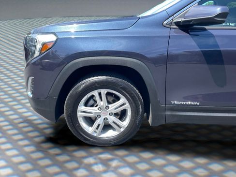 Used 2018 GMC Terrain SLE w/ Driver Convenience Package AWD/4WD image 14