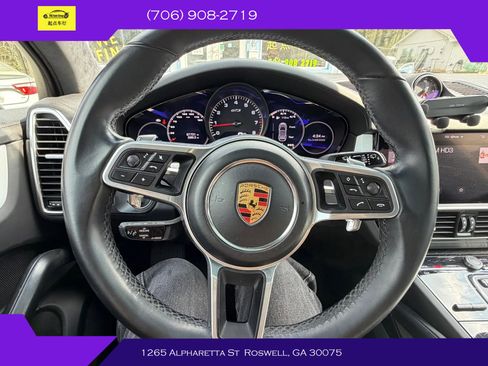 Used 2021 Porsche Cayenne GTS image 19