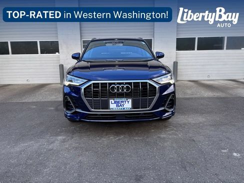 Used 2023 Audi Q3 2.0T Premium Plus w/ Premium Plus Package AWD/4WD image 2