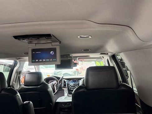 Used 2016 Cadillac Escalade ESV Luxury AWD/4WD image 16