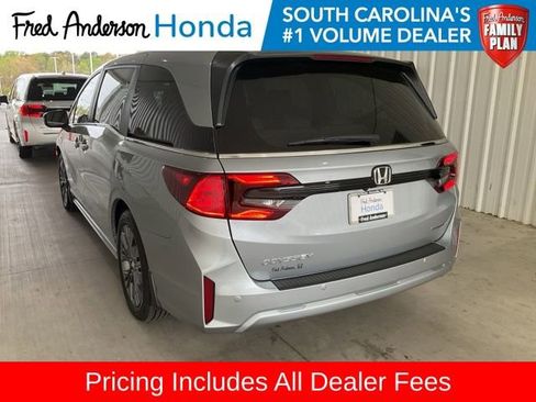 New 2026 Honda Odyssey Touring image 24