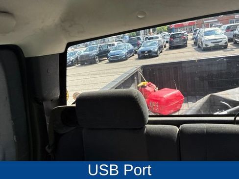 Used 2011 Chevrolet Silverado 2500 LT w/ Interior Plus Package AWD/4WD image 13