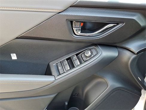 New 2025 Subaru Crosstrek 2.5i Limited image 10