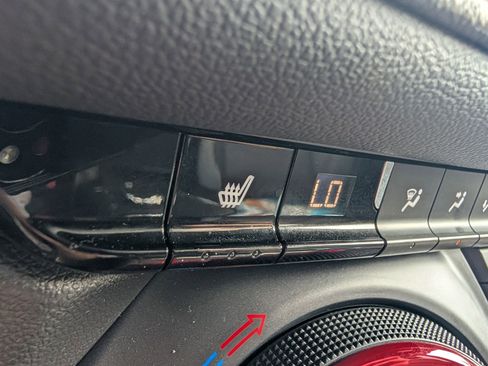 Used 2025 Chevrolet Blazer RS image 40